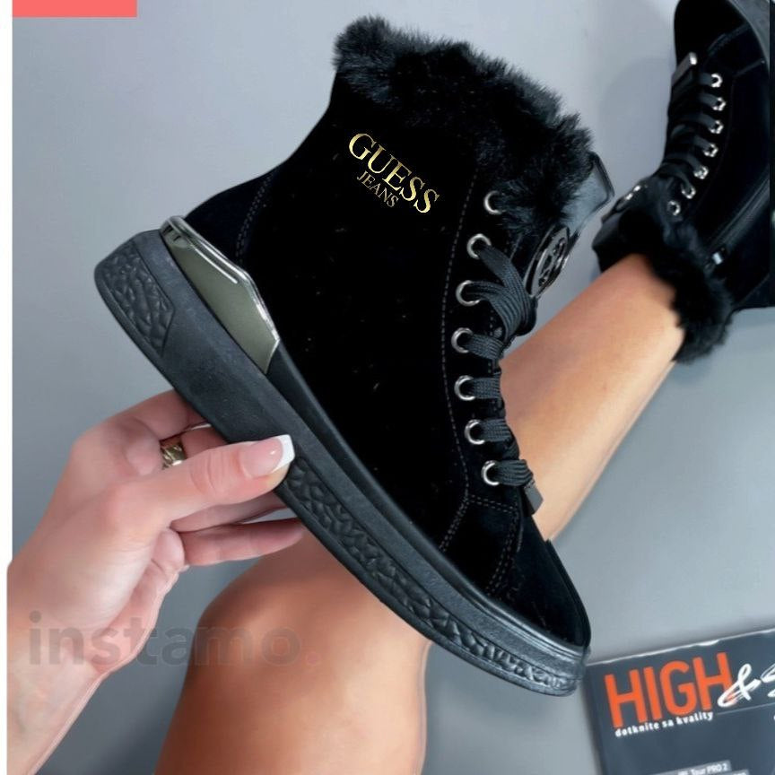 BOTA GUESS PRETO PÊLO